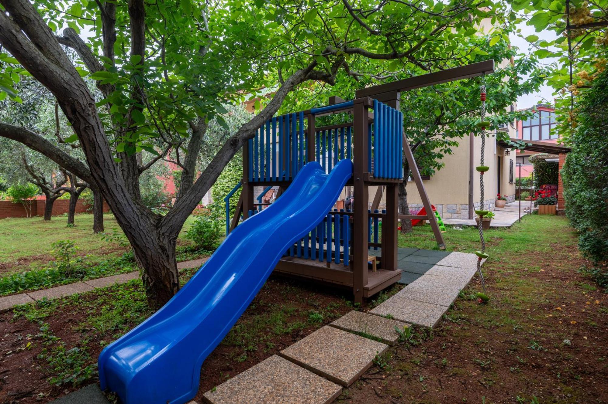 Apartments Mirella Novigrad  Exterior photo